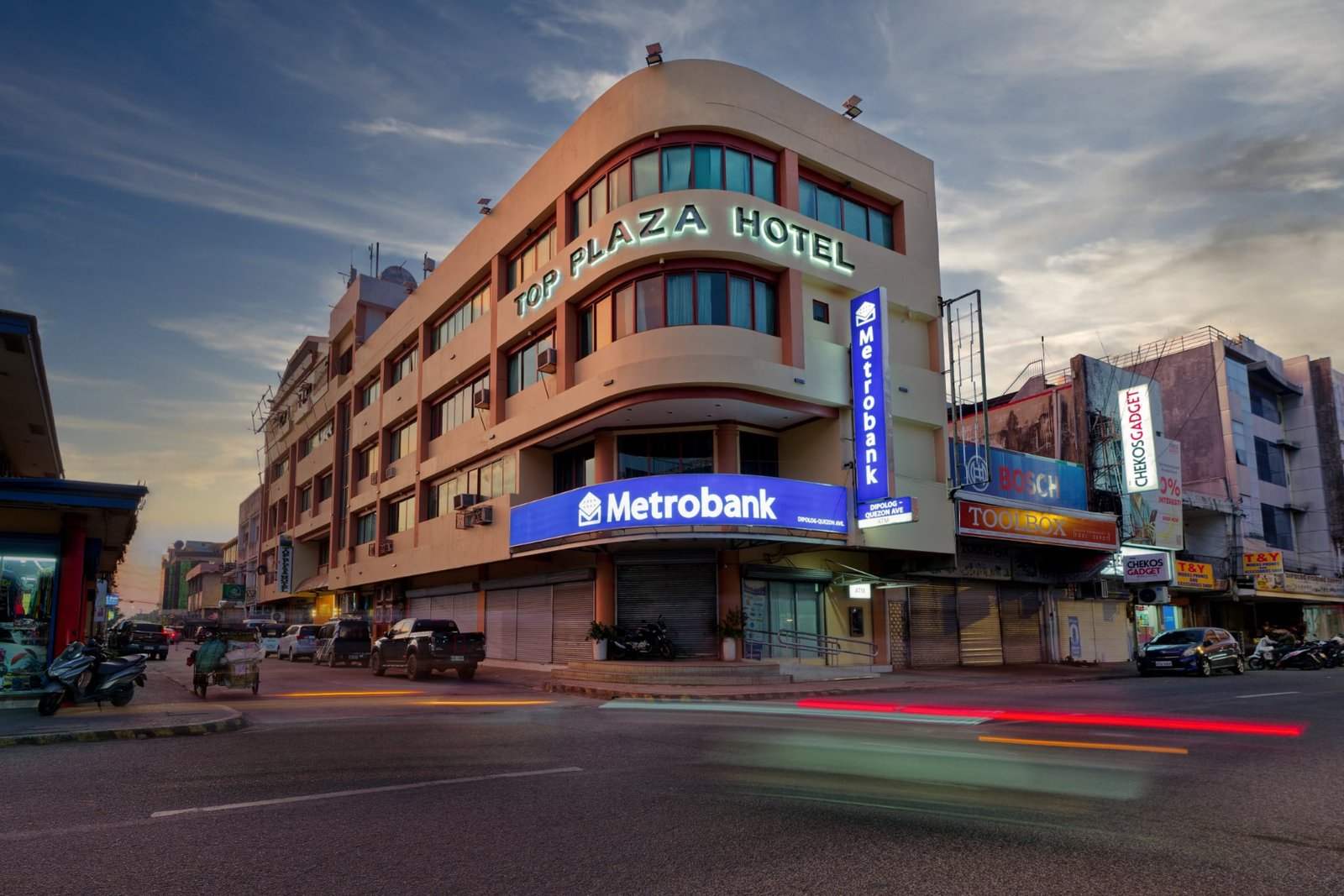 Exterior 02