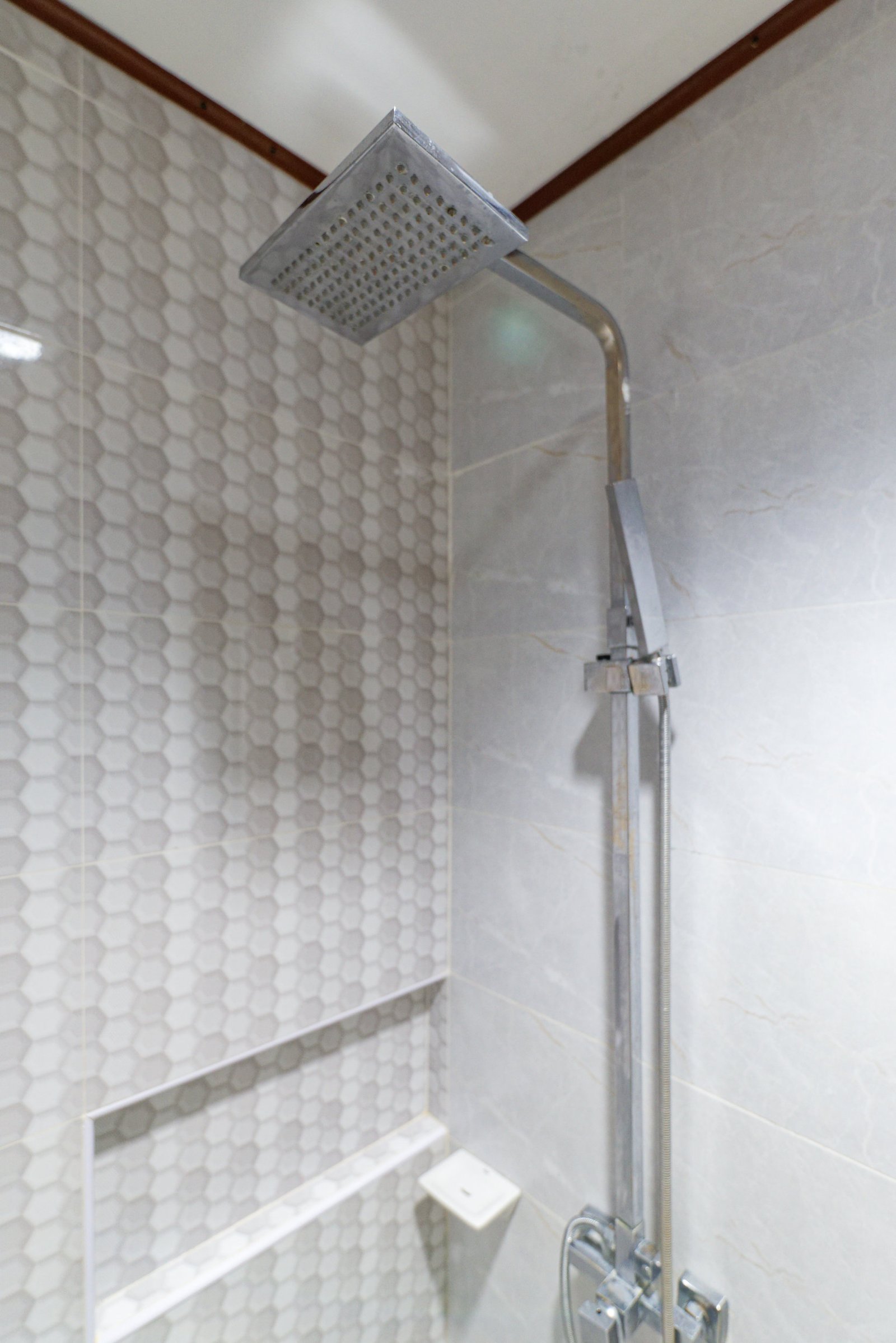 Bathroom detail2