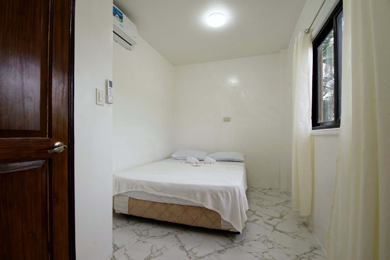 02 Bedroom