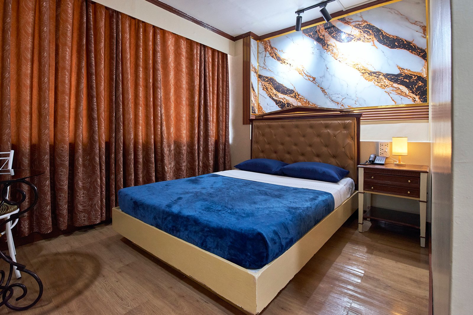 Room209 Room1